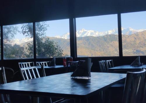 the himalayan view resort