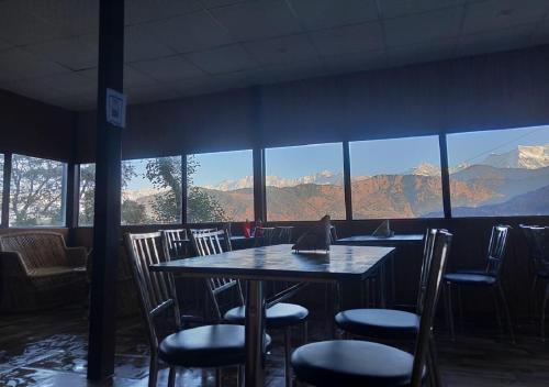 the himalayan view resort