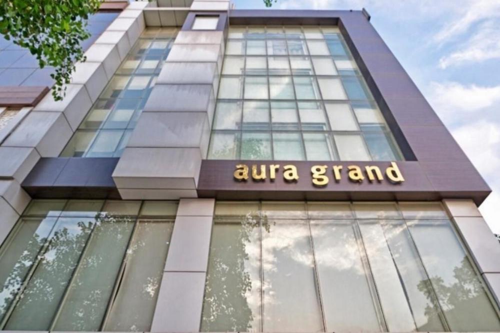 hotel aura ip grand near karkardooma metro station