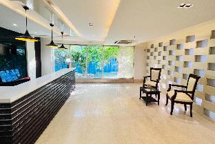 hotel aura ip grand near karkardooma metro station
