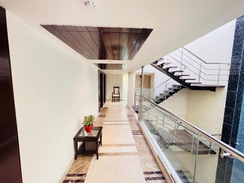 hotel aura ip grand near karkardooma metro station