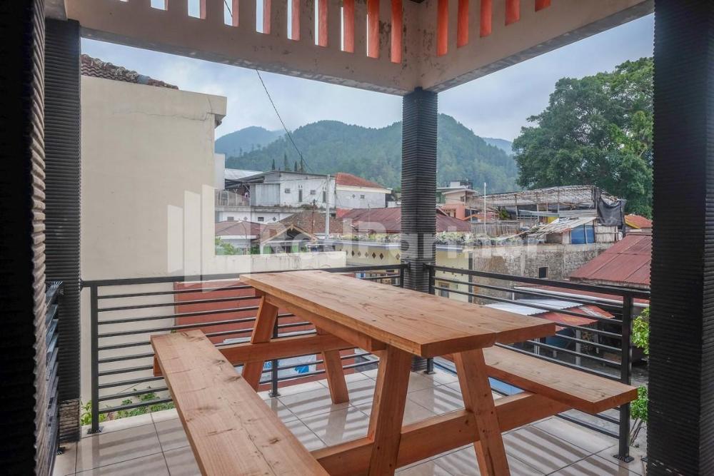 wisma giri mulyo b near grojogan sewu redpartner