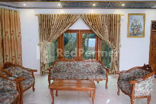 wisma giri mulyo b near grojogan sewu redpartner