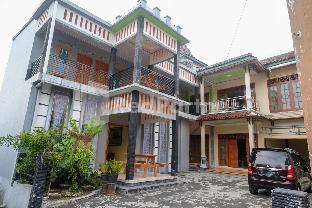 wisma giri mulyo b near grojogan sewu redpartner
