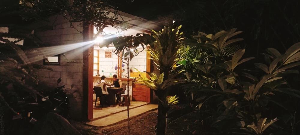farel homestay kawahijen