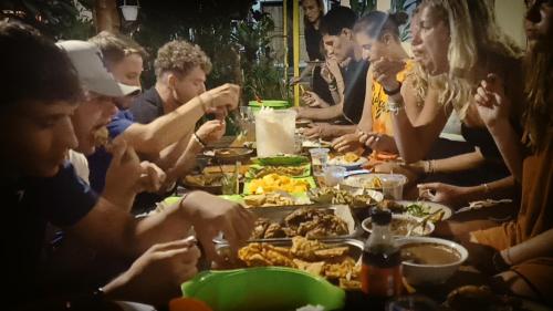 farel homestay kawahijen
