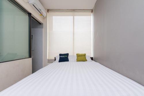 urbanview hotel ellegan residence alam sutera serpong
