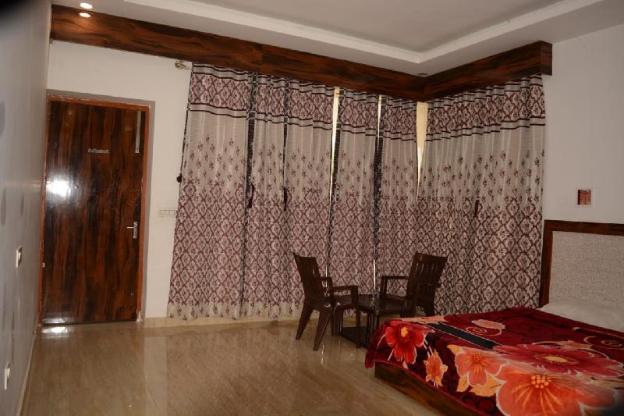 radha rani mahal khajuraho