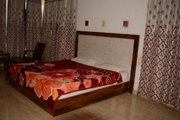 radha rani mahal khajuraho