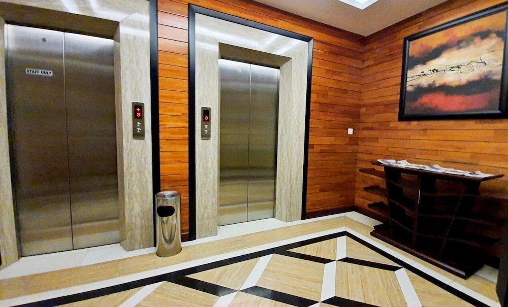 mp hotel kelapa gading