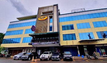 mp hotel kelapa gading