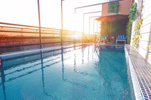 concorde creek view hotel bur dubai