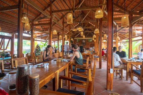 freedom island lodge phu quoc