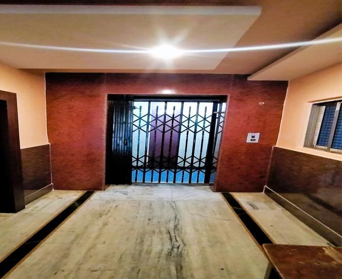staymaker hotel suraj