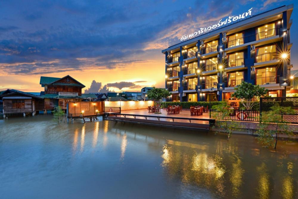 amphawa riverfront hotel
