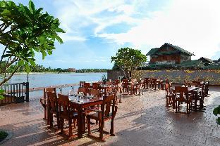 amphawa riverfront hotel