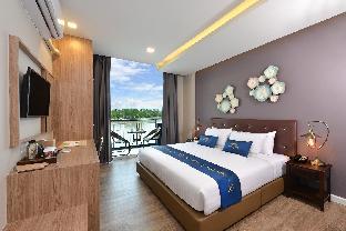 amphawa riverfront hotel