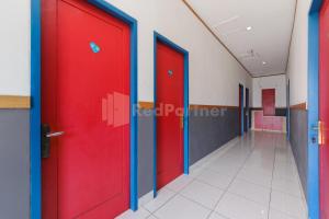 ian hotel jaksa redpartner