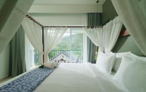 eden woods resorts and spa luxury five star resort in munnar kerala