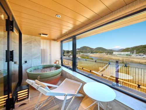 izu nagaoka onsen fugaku hanabusa