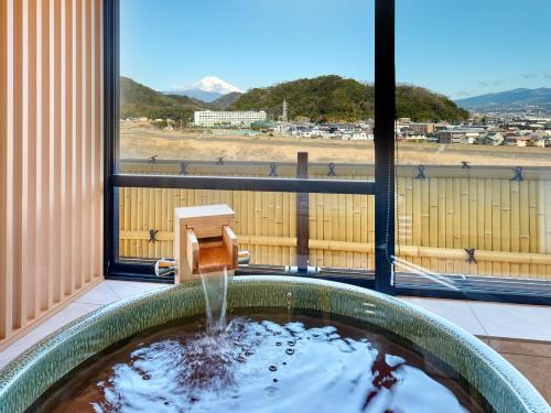 izu nagaoka onsen fugaku hanabusa