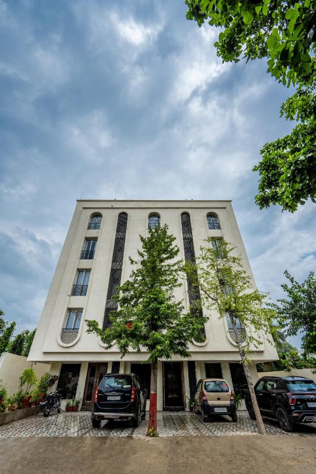 tripli hotels shiv mahima