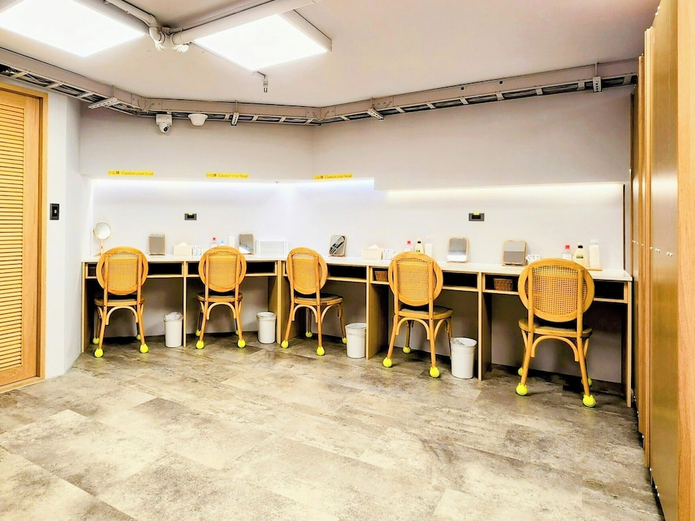 just live hostel