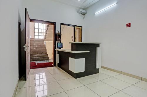 super hotel o park inn near parashuram chowk
