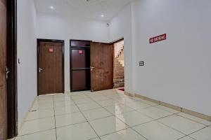 super hotel o park inn near parashuram chowk