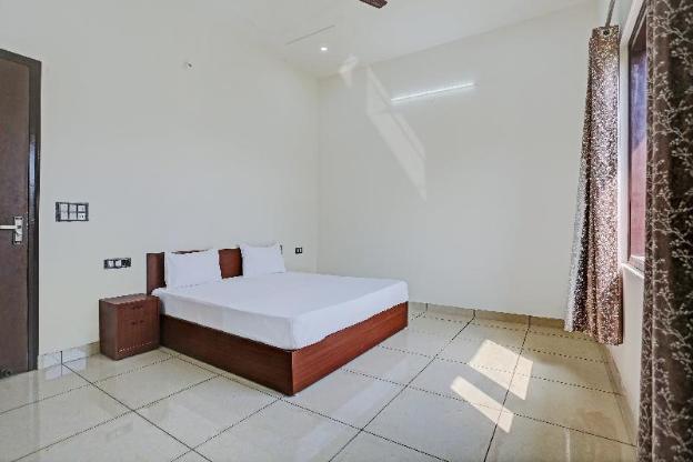 super hotel o park inn near parashuram chowk