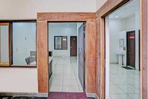 super hotel o park inn near parashuram chowk