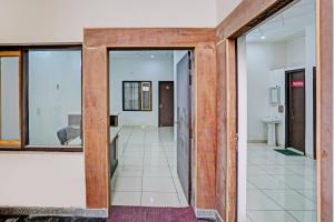 super hotel o park inn near parashuram chowk