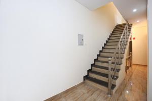 super hotel o zirakpur city court complex formerly the platinum