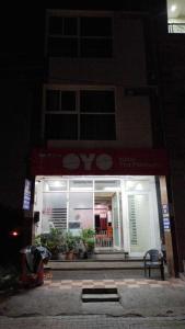 super hotel o zirakpur city court complex formerly the platinum