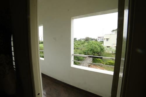 naksha tree hotels yelagiri