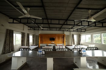 naksha tree hotels yelagiri