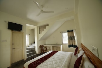 naksha tree hotels yelagiri