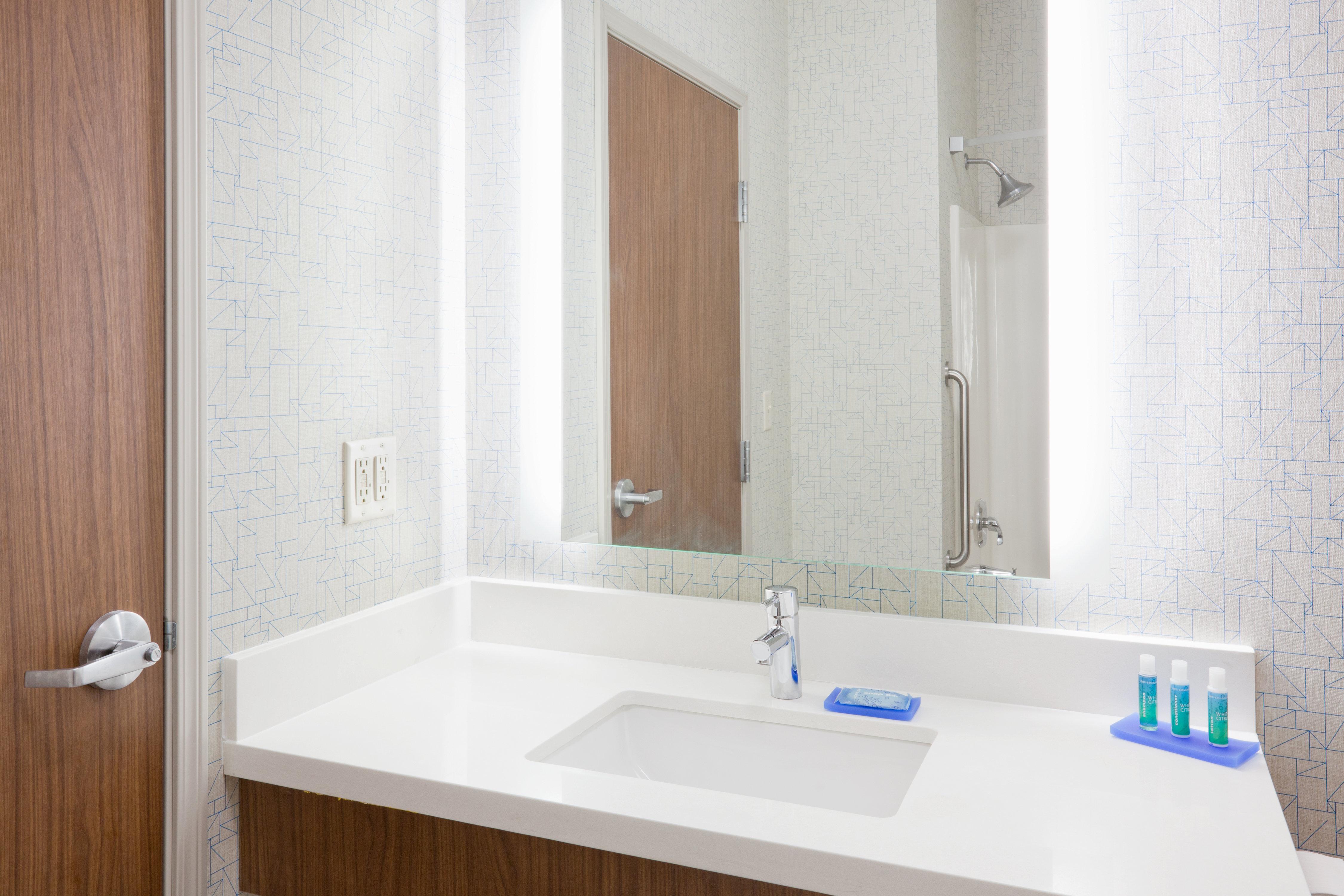 holiday inn express and suites deadwood gold dust casino