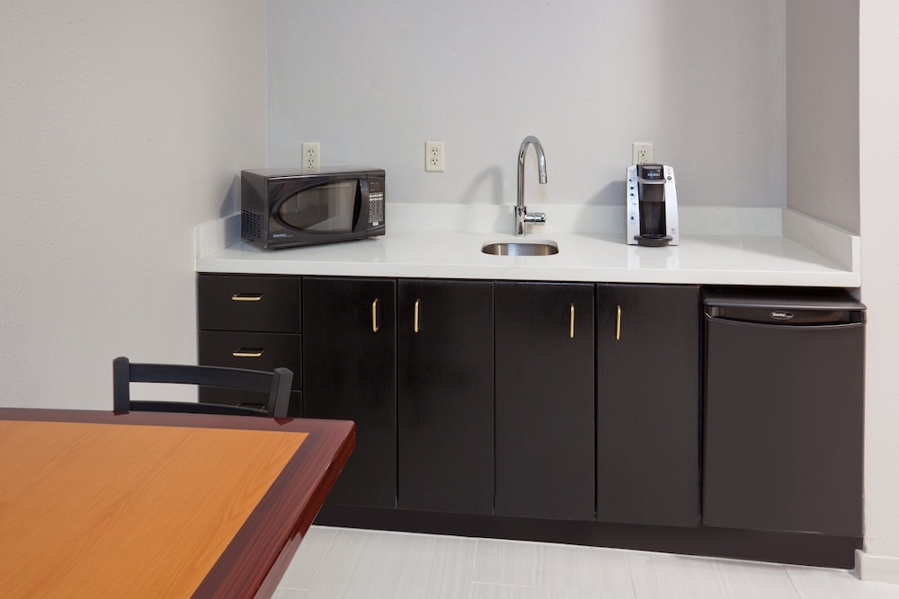 holiday inn express and suites deadwood gold dust casino