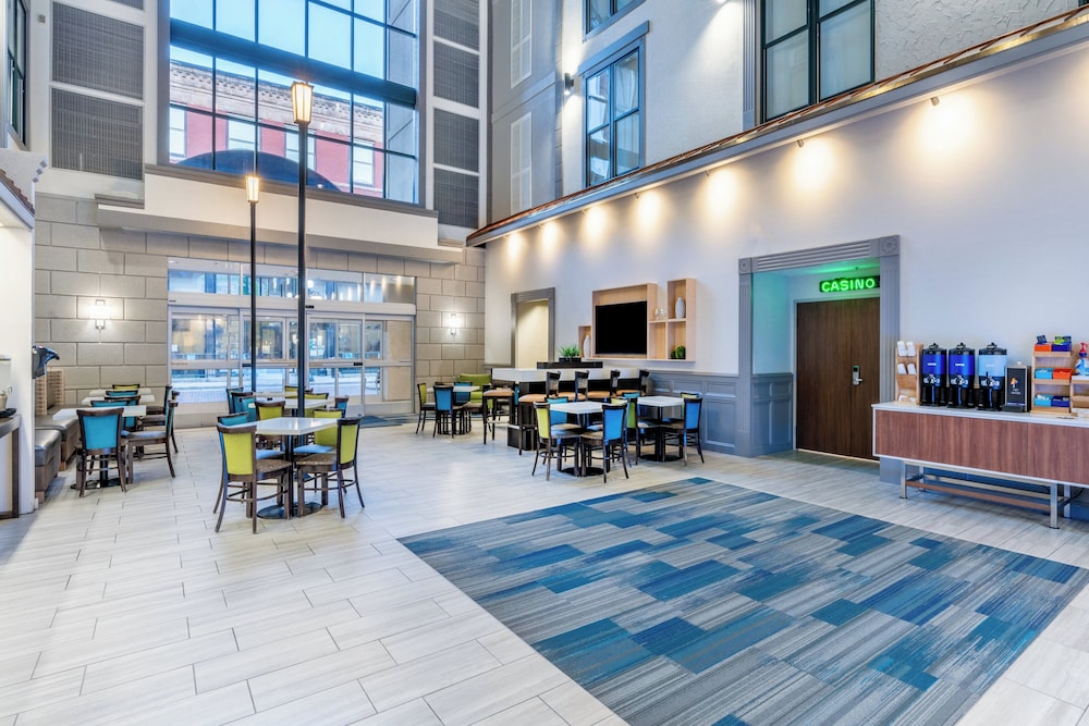 holiday inn express and suites deadwood gold dust casino