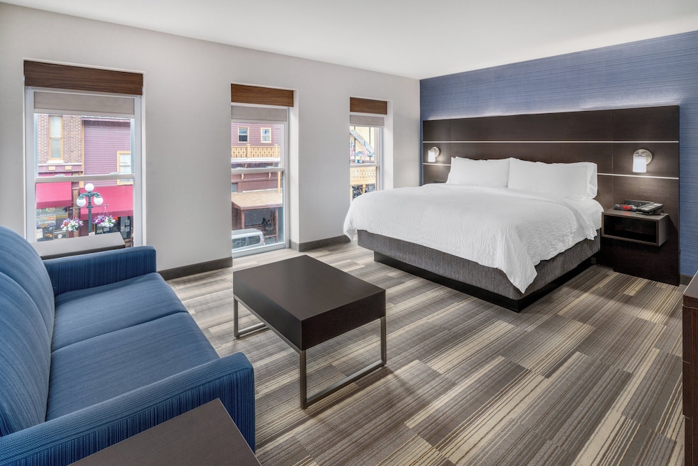 holiday inn express and suites deadwood gold dust casino