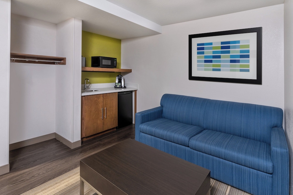 holiday inn express and suites deadwood gold dust casino