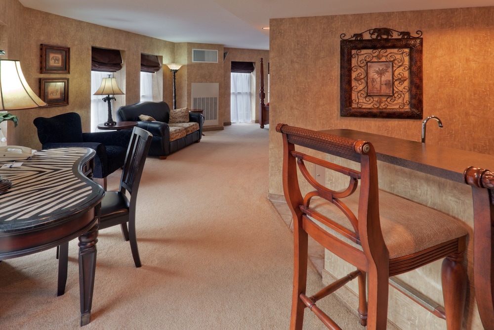 holiday inn express and suites deadwood gold dust casino