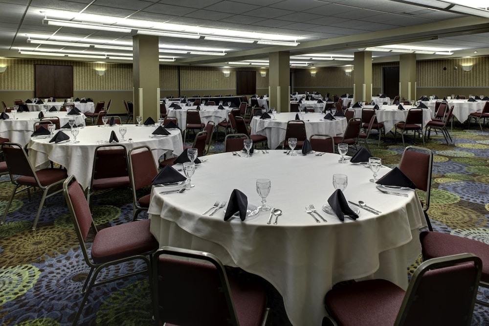 holiday inn express and suites deadwood gold dust casino