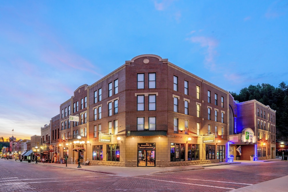holiday inn express and suites deadwood gold dust casino