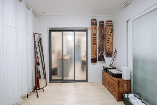 jeonju hanok village artists house sigan moonui