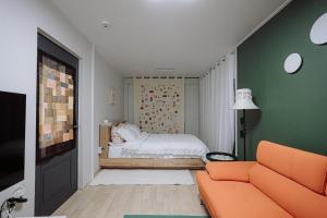 jeonju hanok village artists house sigan moonui