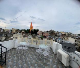 Moon Flower Guest House,India>>Udaipur,2 star