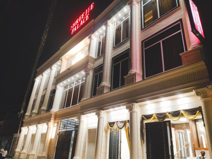 hotel the shree jee place