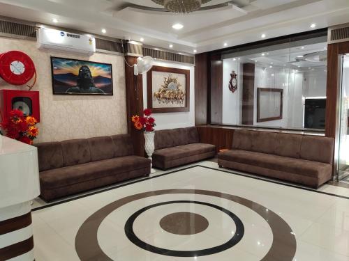 hotel the shree jee place